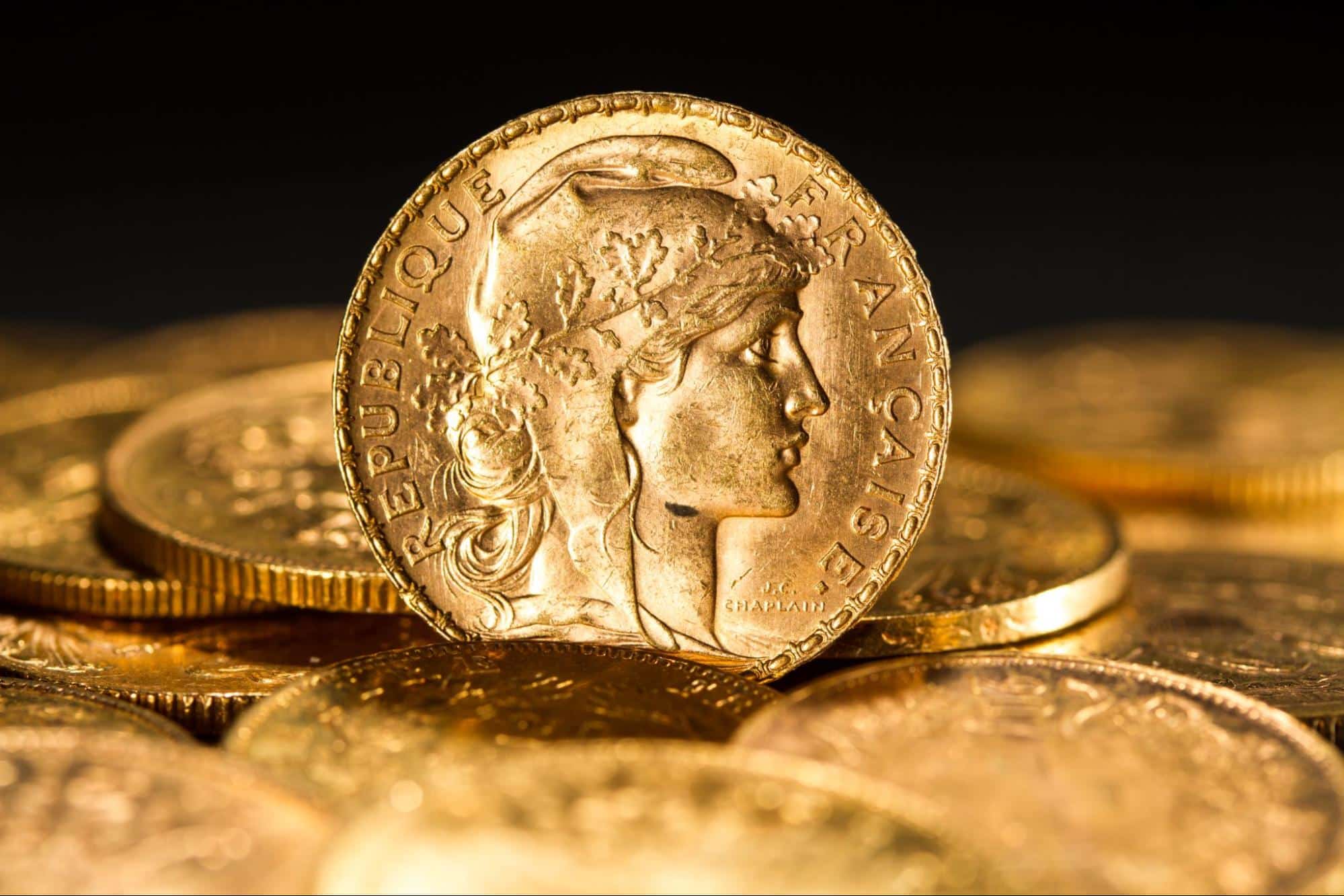 como limpiar monedas de oro antiguas